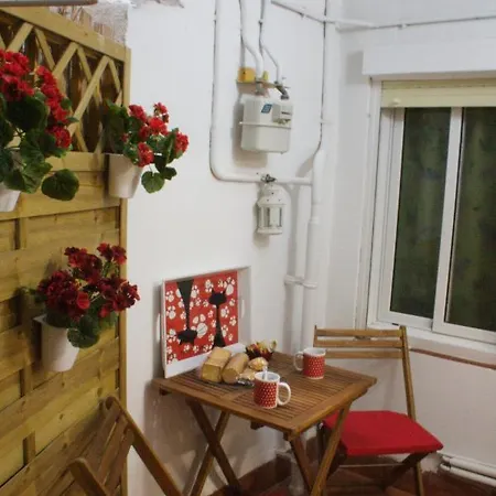 Apartment Apartamento Rosa Y Miguel 2